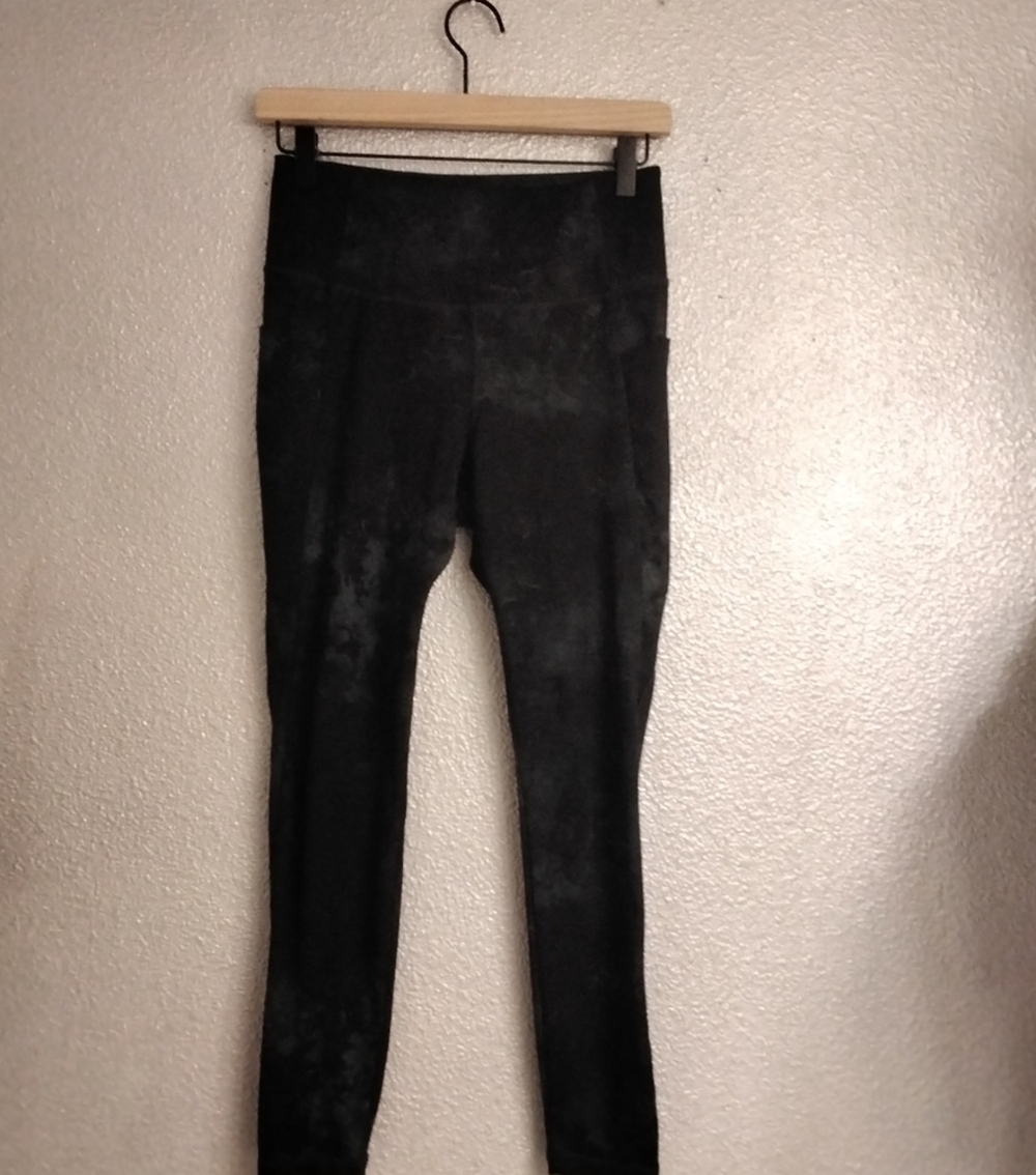 Women's Danskin Marbling Workout Leggings  Size S